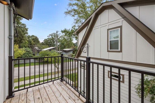 Building Photo - New Construction in Trinity Park near Duke - 2 Bed, 2 Bath, Stunning! - Pet Friendly