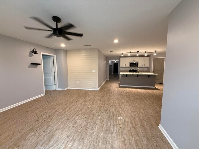 Building Photo - 351 Merlin Ct