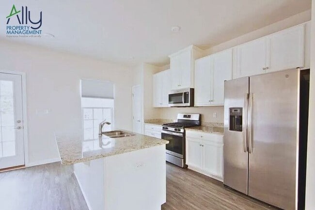 Building Photo - 2424 Pocoson Wood Ct