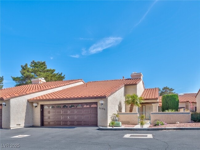 Primary Photo - 3151 La Mancha Way