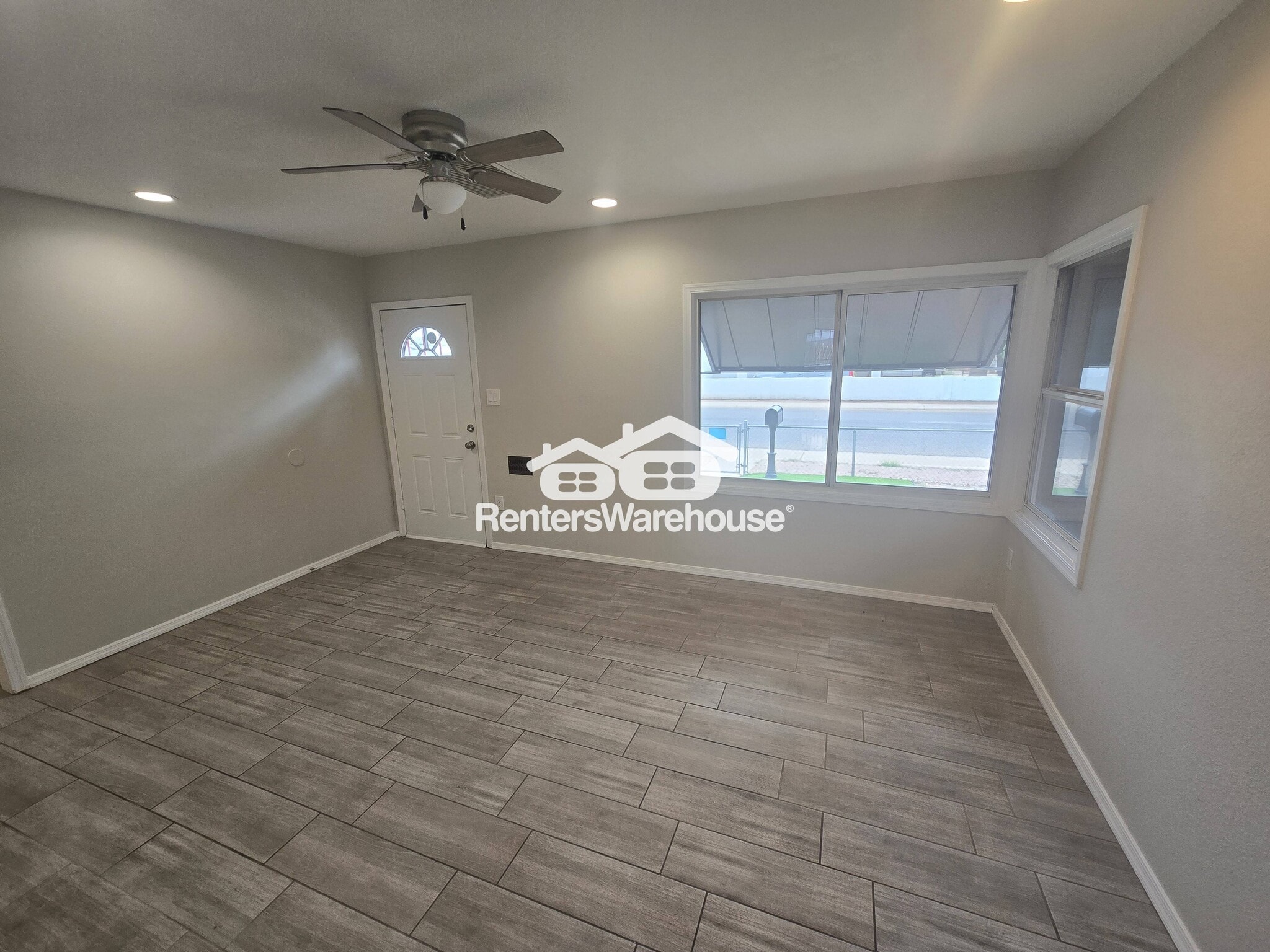 Building Photo - 1720 E Portland St