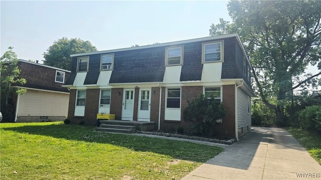 Primary Photo - 185 Fairgreen Dr