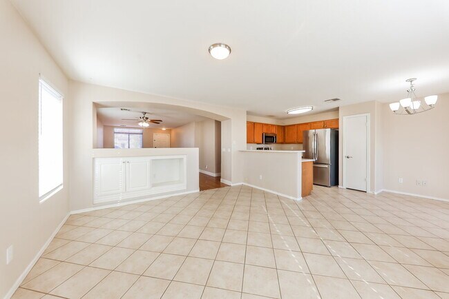 Building Photo - 16255 N 158th Dr