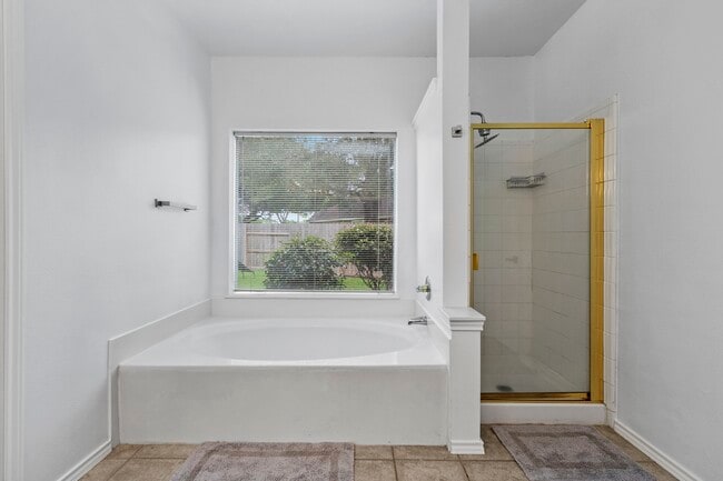 Building Photo - 16202 Lasting Light Ln