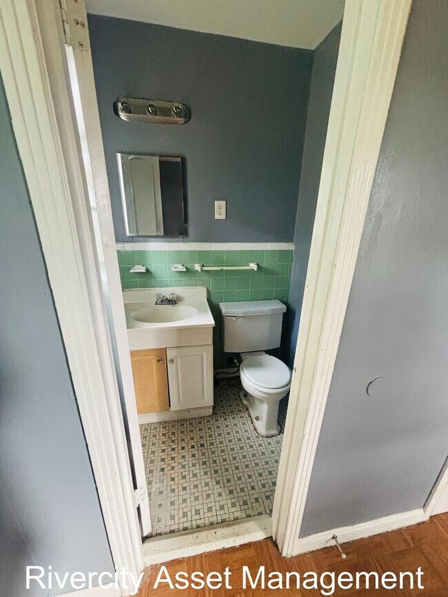 Building Photo - Beauty IN Frayser!!!!! A MUST see, Section...