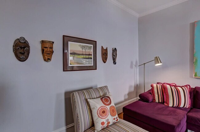 Building Photo - 518 Lamar Ave