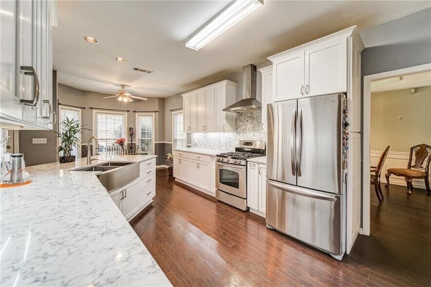 Building Photo - 2847 Lowe Ct