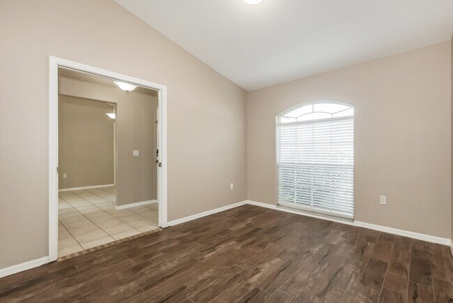 Building Photo - 7742 Ashford Dr