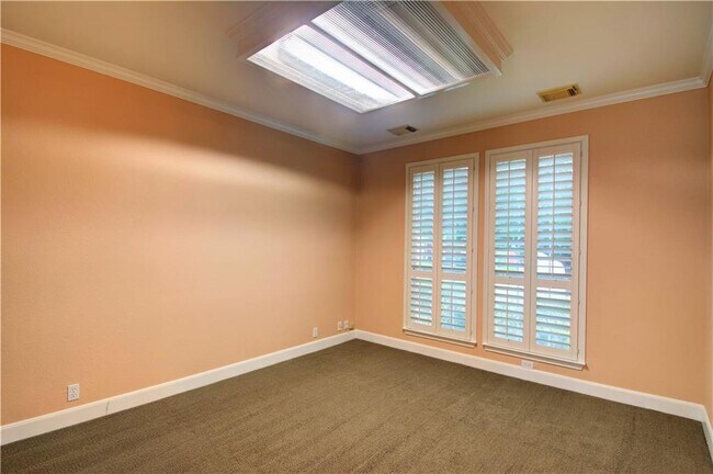 Building Photo - 8217 Endeavor Cir