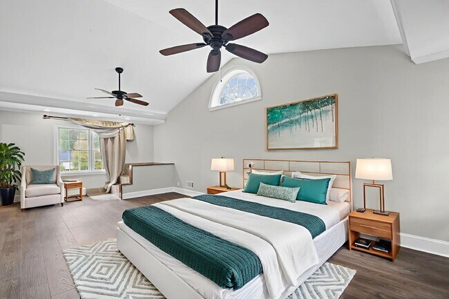 Building Photo - 815 Sudbury Rd NE