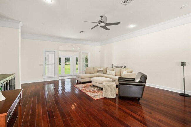 Building Photo - 9656 Bryanston Dr