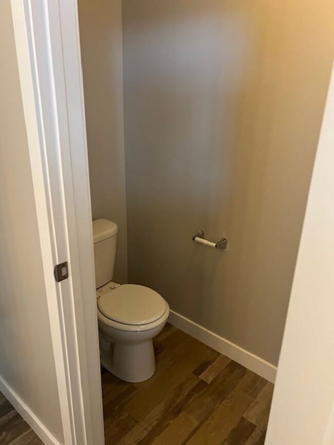 Building Photo - Beautiful home with central air and 2 car garage.