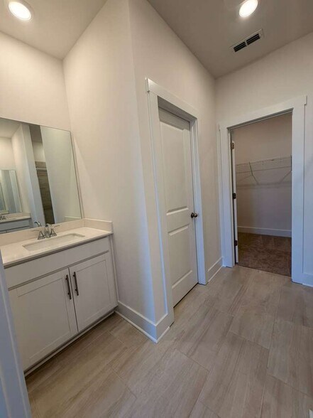 Master Bath - 4305 Ashland City Hwy