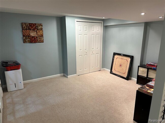 Building Photo - 1141 Sandy Ridge Dr