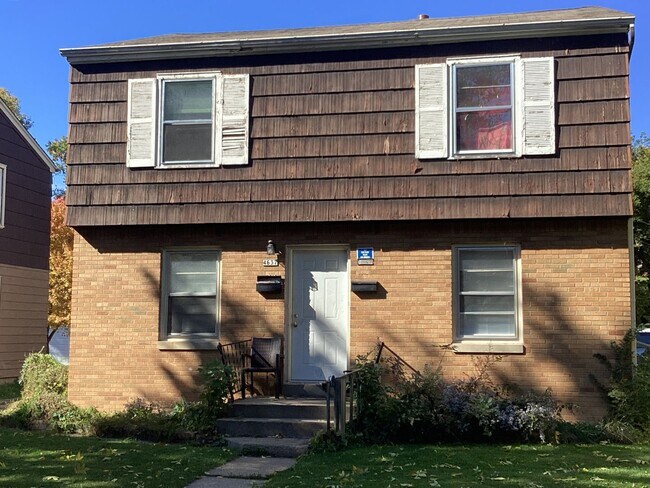 Building Photo - 4637 N 45th St