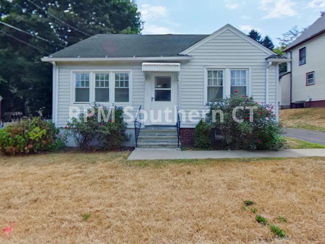 Primary Photo - Single Family Home | 4 bedroom | Hamden