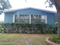 Building Photo - 1609 Ridge Dr