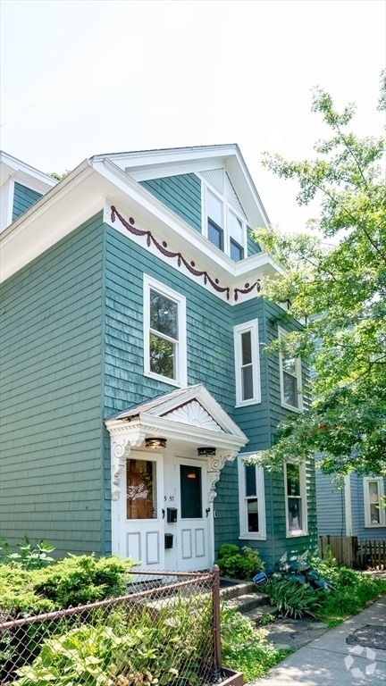 Building Photo - 55 Magee St
