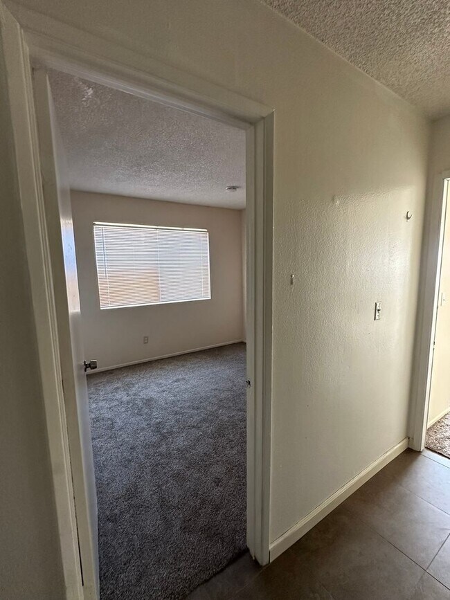 Building Photo - 4BD/2BA Home - Moreno Valley, CA 92557
