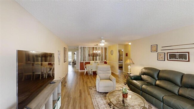 Building Photo - 8741 SW 96th Ln