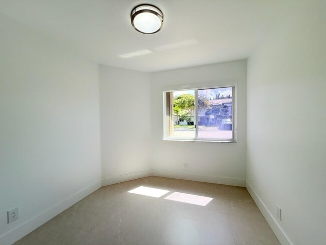 Building Photo - 20841 NW 1st St