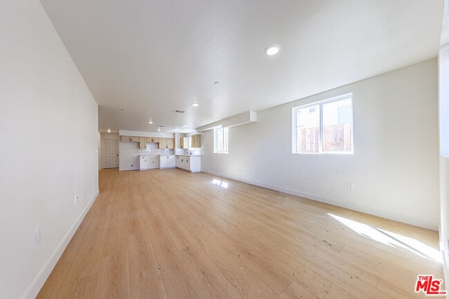 Building Photo - 1640 Murchison St