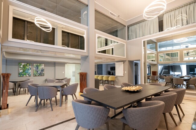 Building Photo - 4744 S Ocean Blvd