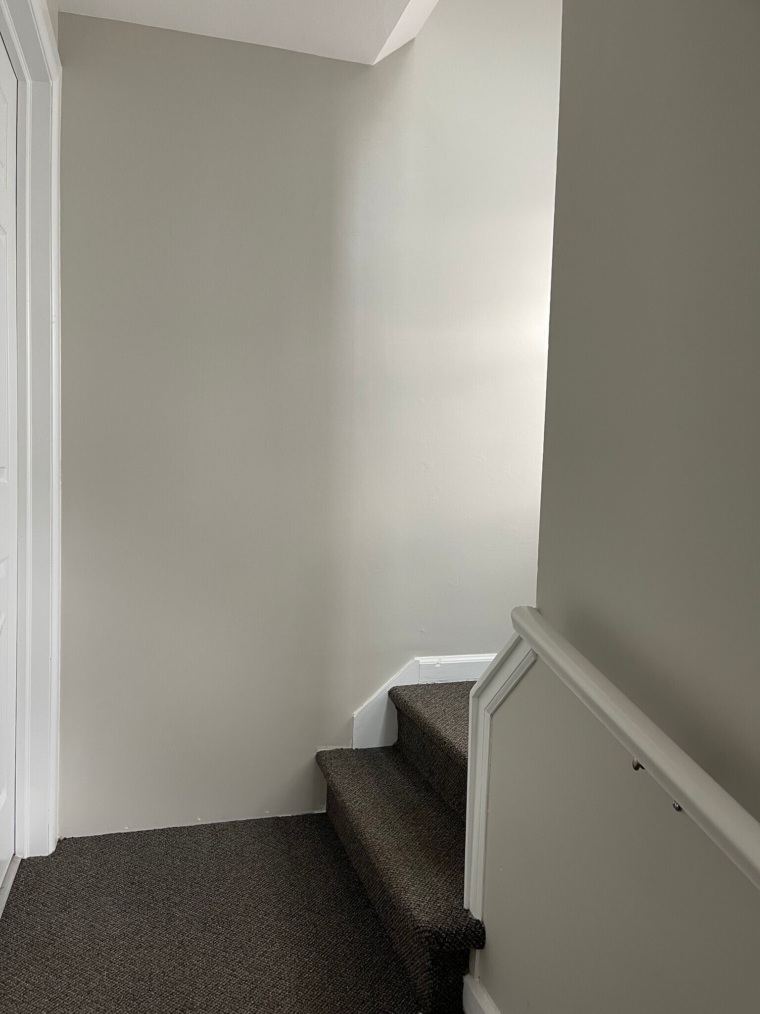 Building Photo - 33 Montfort Dr