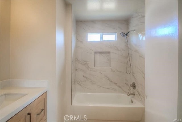 Building Photo - 18534 Laurelbrook Cir