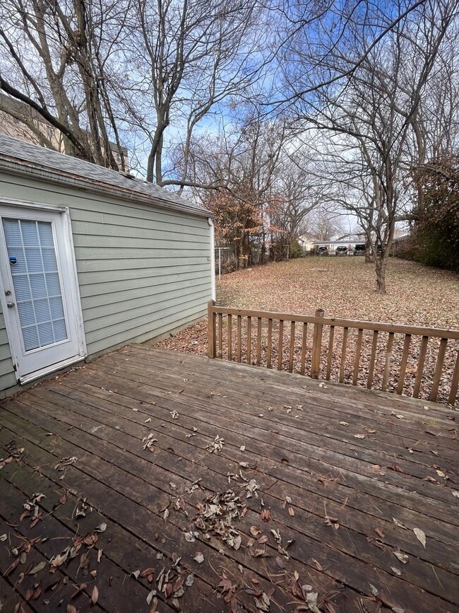 Building Photo - Updated 3 Bedroom Home across from MSU