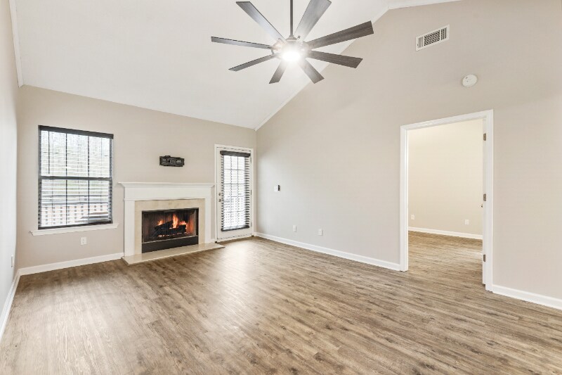 Building Photo - 4051 Hidden Hollow Dr