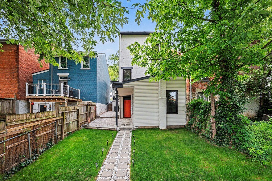 Building Photo - 818 Crescent Ave