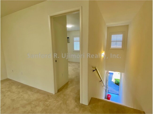 Building Photo - uku3505