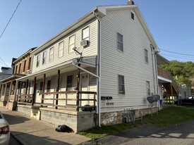Building Photo - 211 N Grand St
