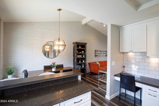 Building Photo - 4525 N 66th St