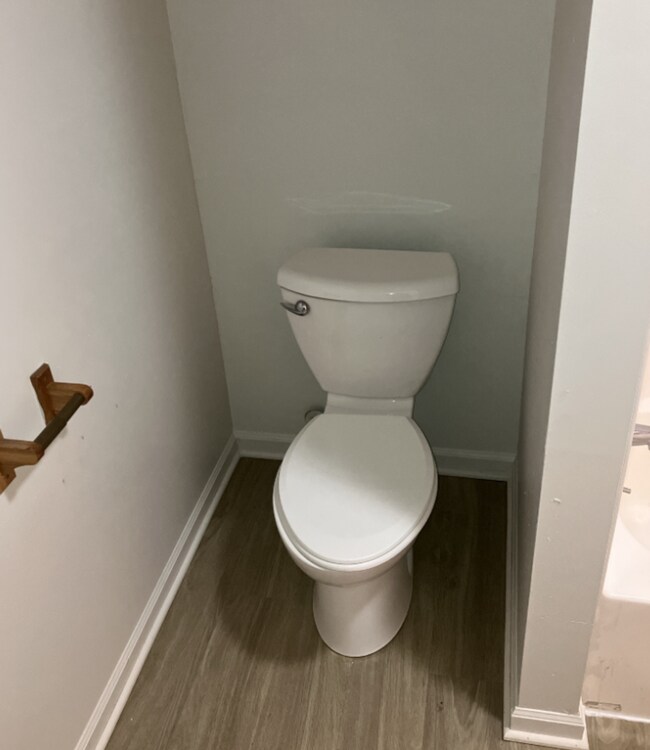 Building Photo - 3 Bedroom Home for rent in Newton, IA