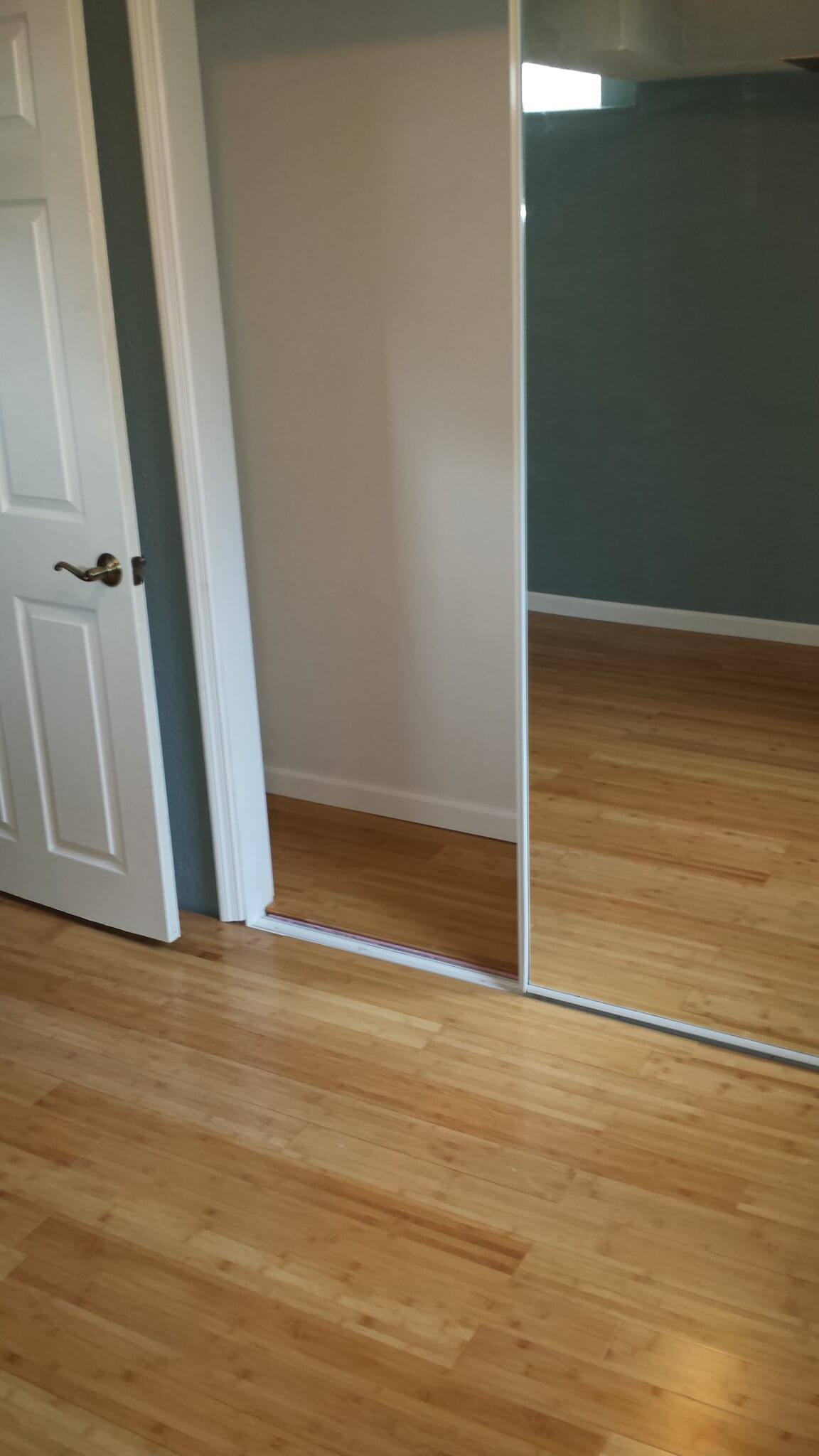 Basement Bedroom - 1324 W 4th St