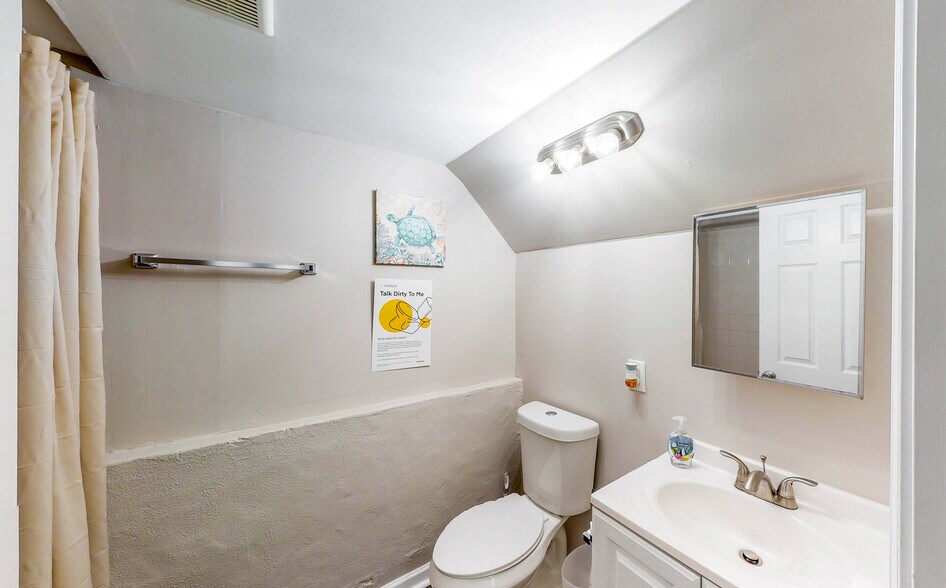 Building Photo - 3661 Glen Mora Dr