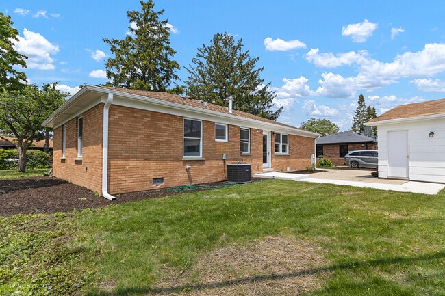 Building Photo - 8331 W Gunnison St