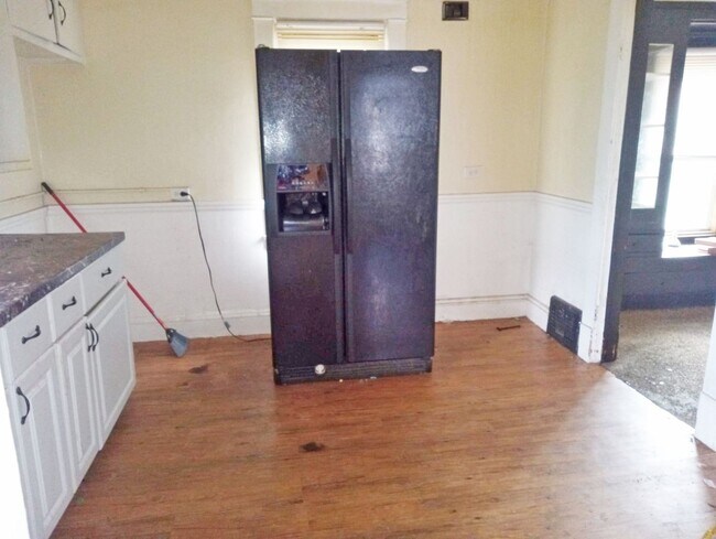 Building Photo - 13505 Marston Ave