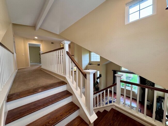 Building Photo - 5 bedroom South Temecula home with a Pool ...