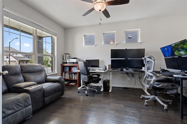 Building Photo - 4101 Gildas Path
