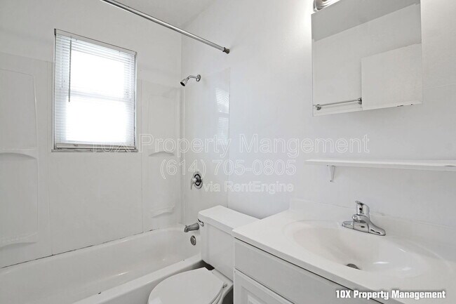 Building Photo - 92 Cherrington Rd