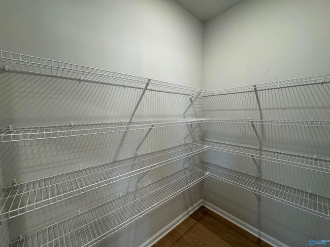 Building Photo - 214 Portrait St