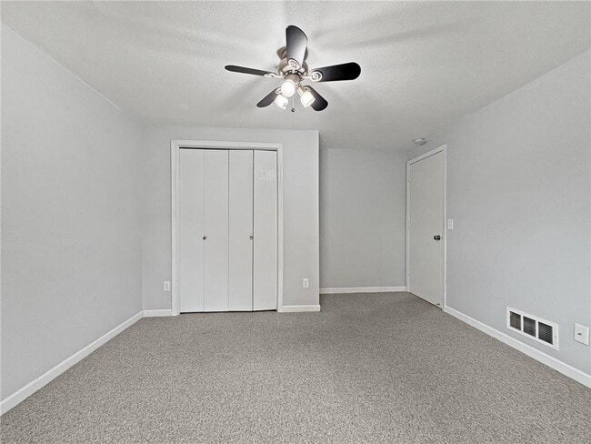 Building Photo - 9700 Thomas Ave N