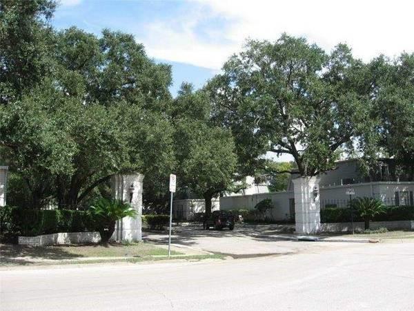 Building Photo - 9031 Rue Cambon St