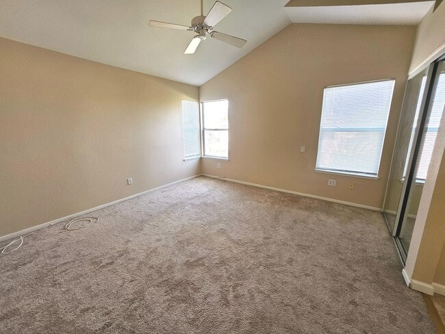 Building Photo - Spacious, well maintained Antioch home