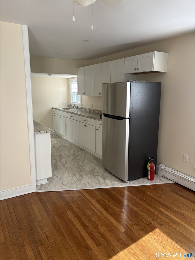 Building Photo - 95 Pennsylvania Ave