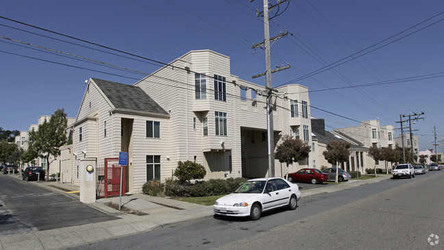 Primary Photo - Britton Court Apartments