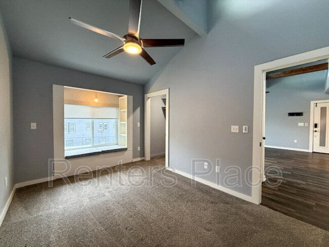 Building Photo - 624 S Quincy Ave